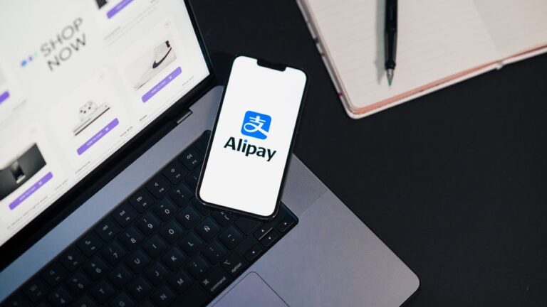 Key Trends in UI and UX for Modern Fintech Mobile Apps